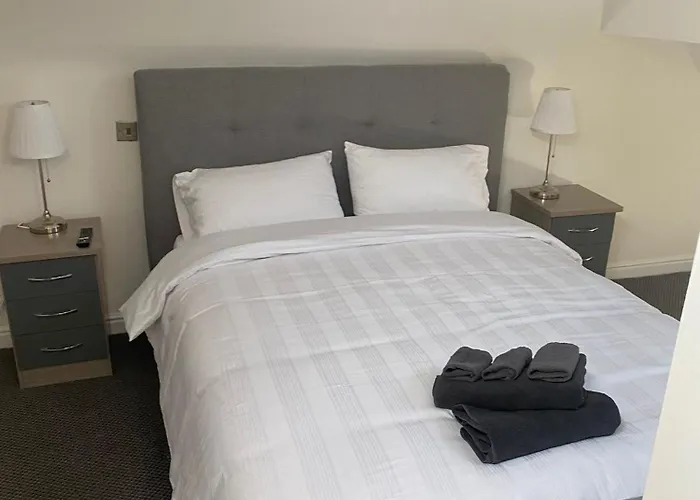 Spacious 2 Bedroom Apartment