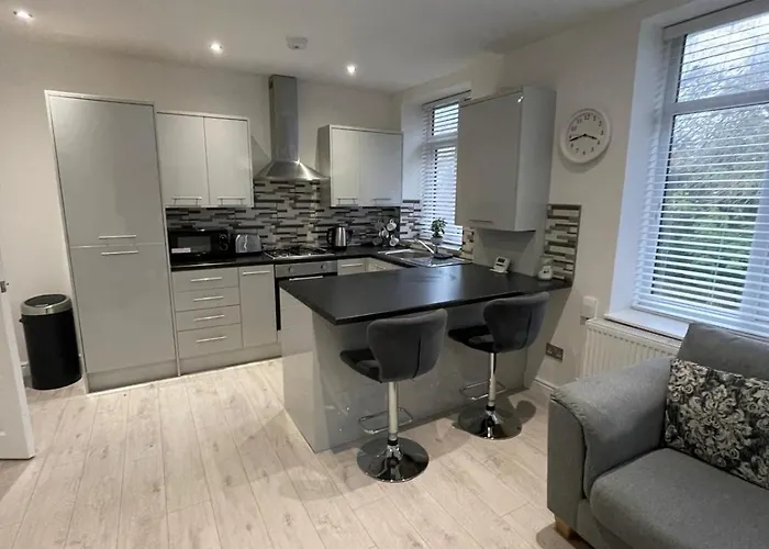 Spacious 2 Bedroom Apartment