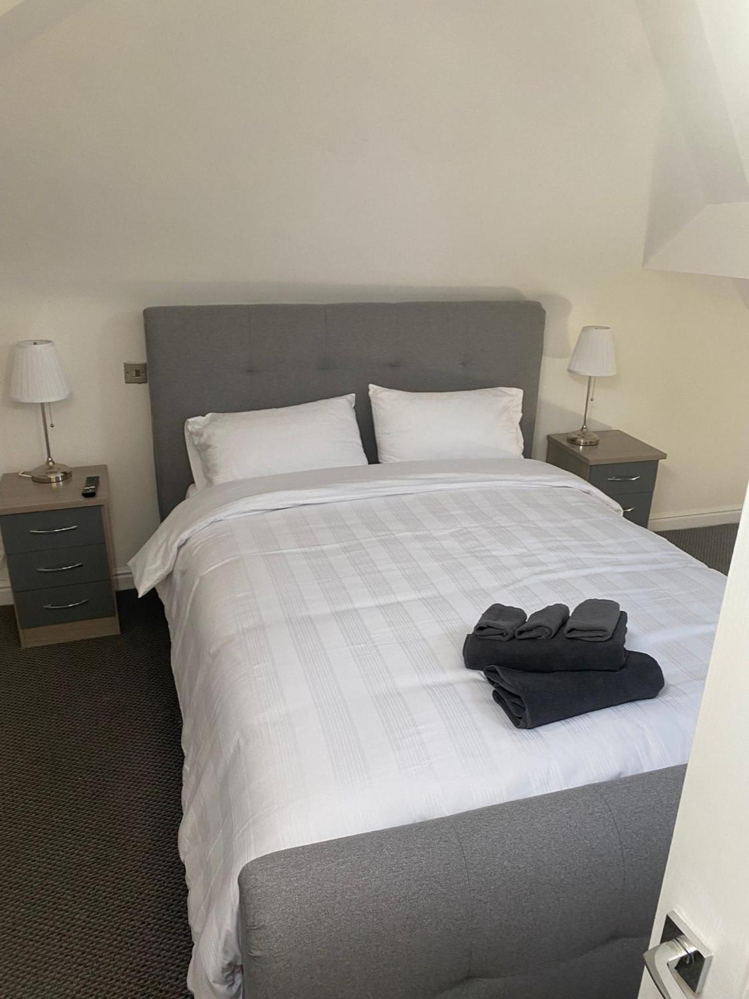 Spacious 2 Bedroom Liverpool